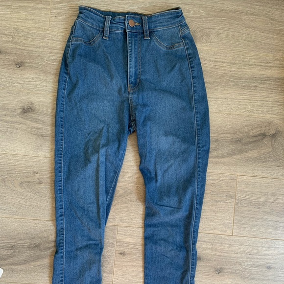FashionNova skinny jeans - Picture 2 of 2